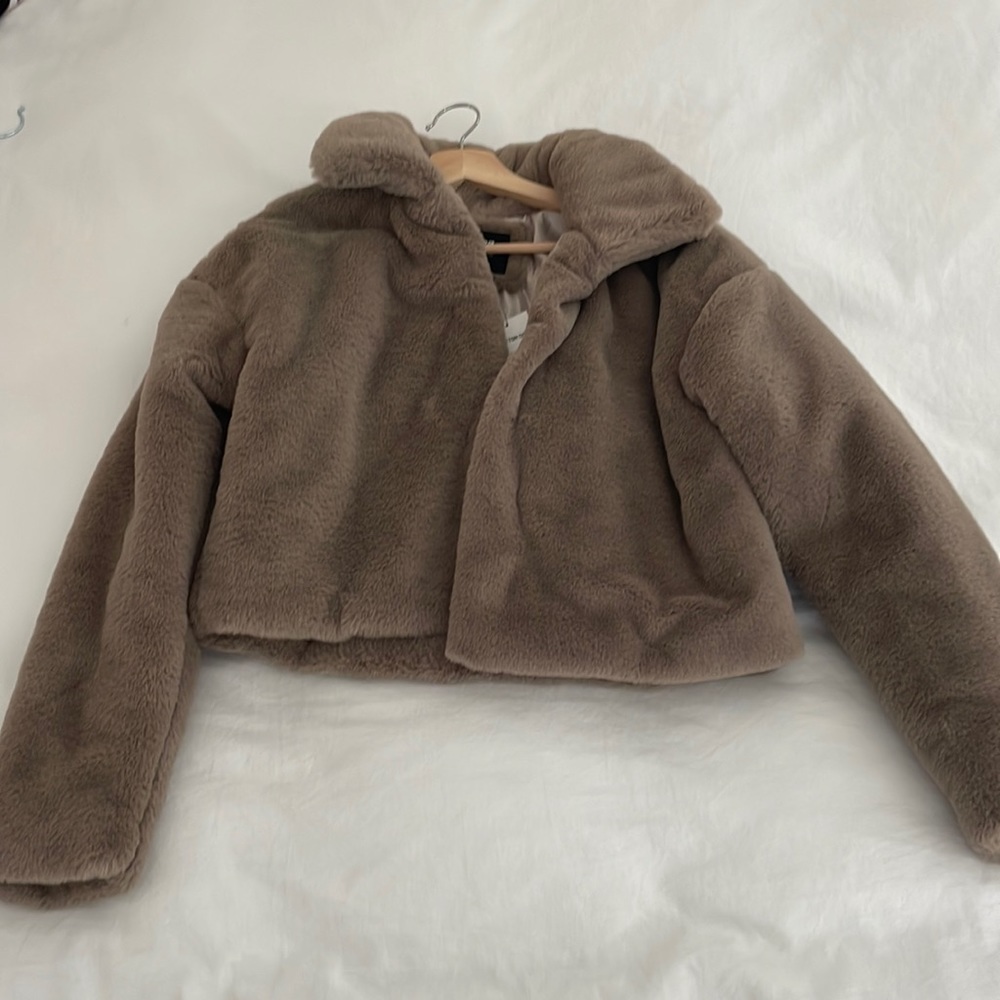 Cotton On Size US 4 Brown/Taupe Fur Cropped Coat